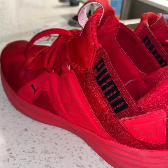 Puma Red on Red Classic Running Shoes. Size 10 - Picture 4 of 5